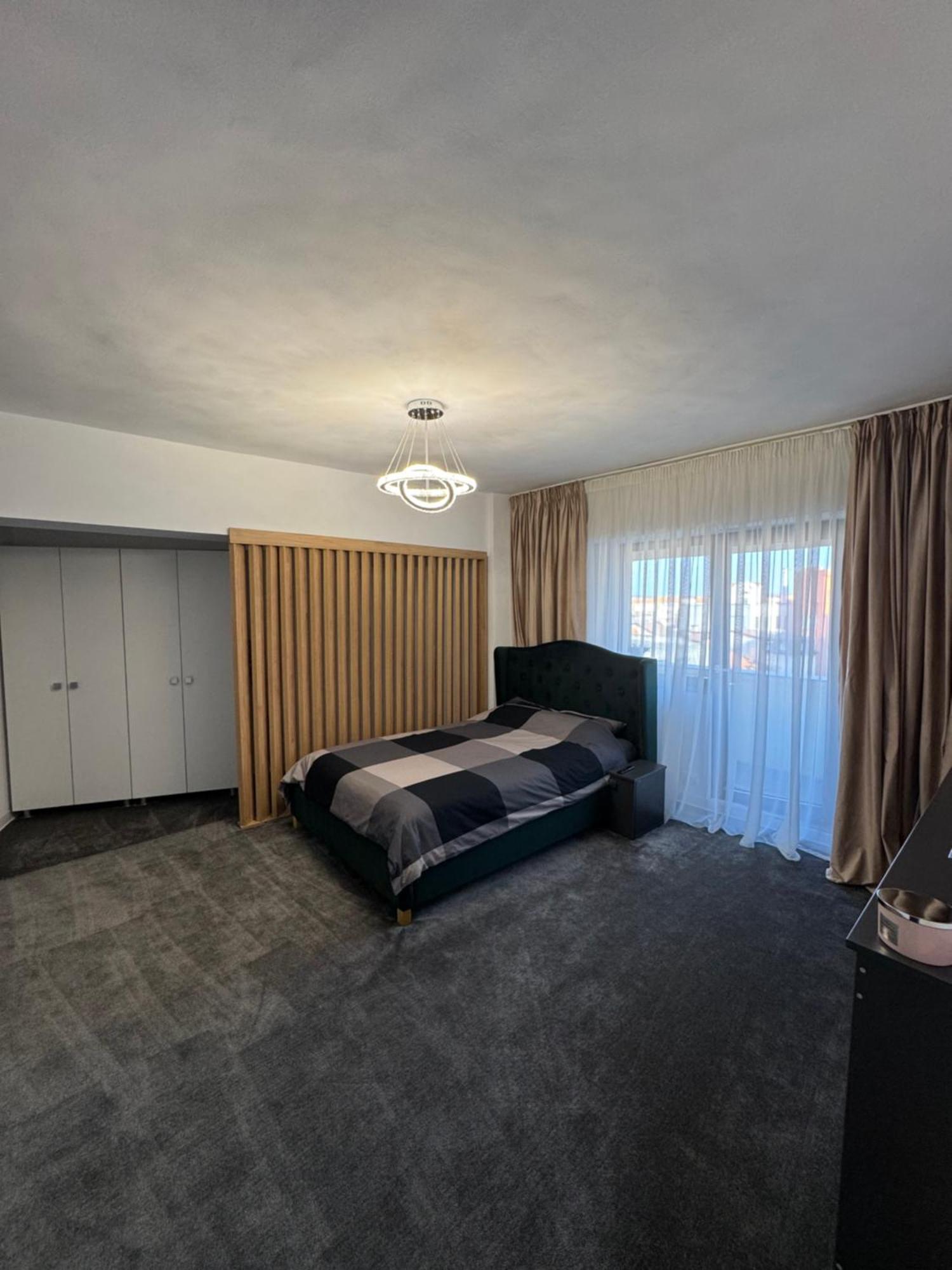 Central Apartment Zsilvásárhely Kültér fotó